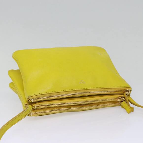 CELINE Trio Large Shoulder Bag Leather Yellow Gold - Picture 6 of 16